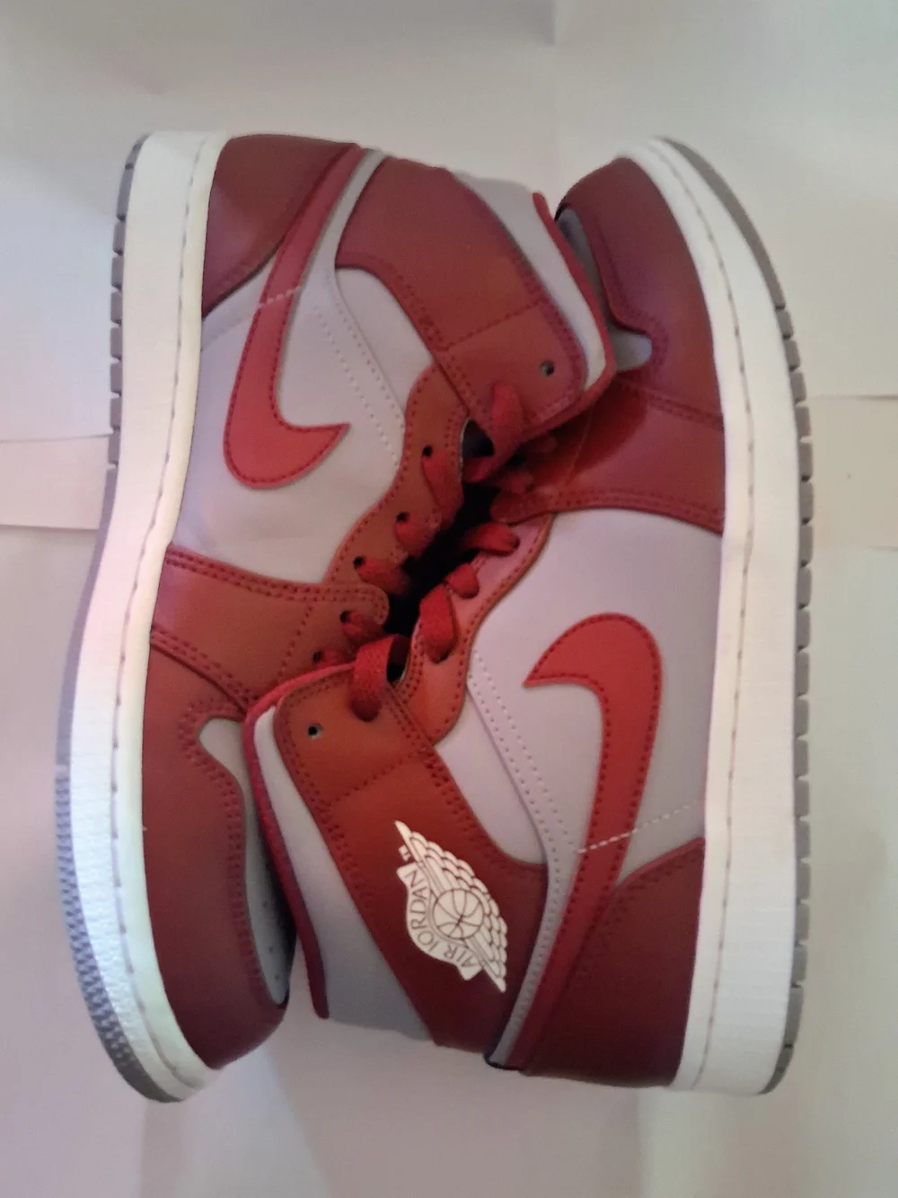 Jordan mid cherrywood